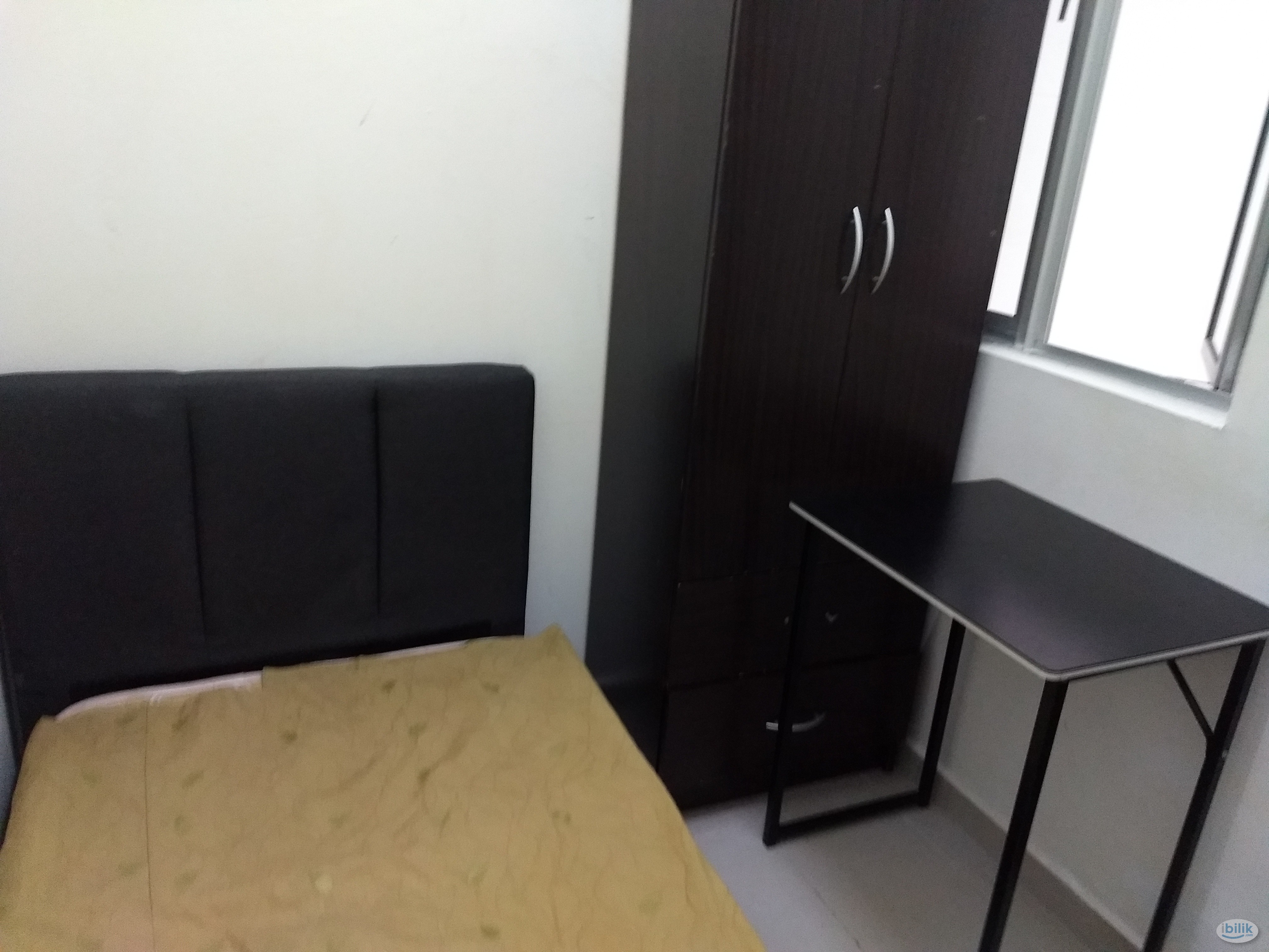 Platinum 3 Balcony Single Room include utilities Share Bathroom MIX GENDER - Image 2