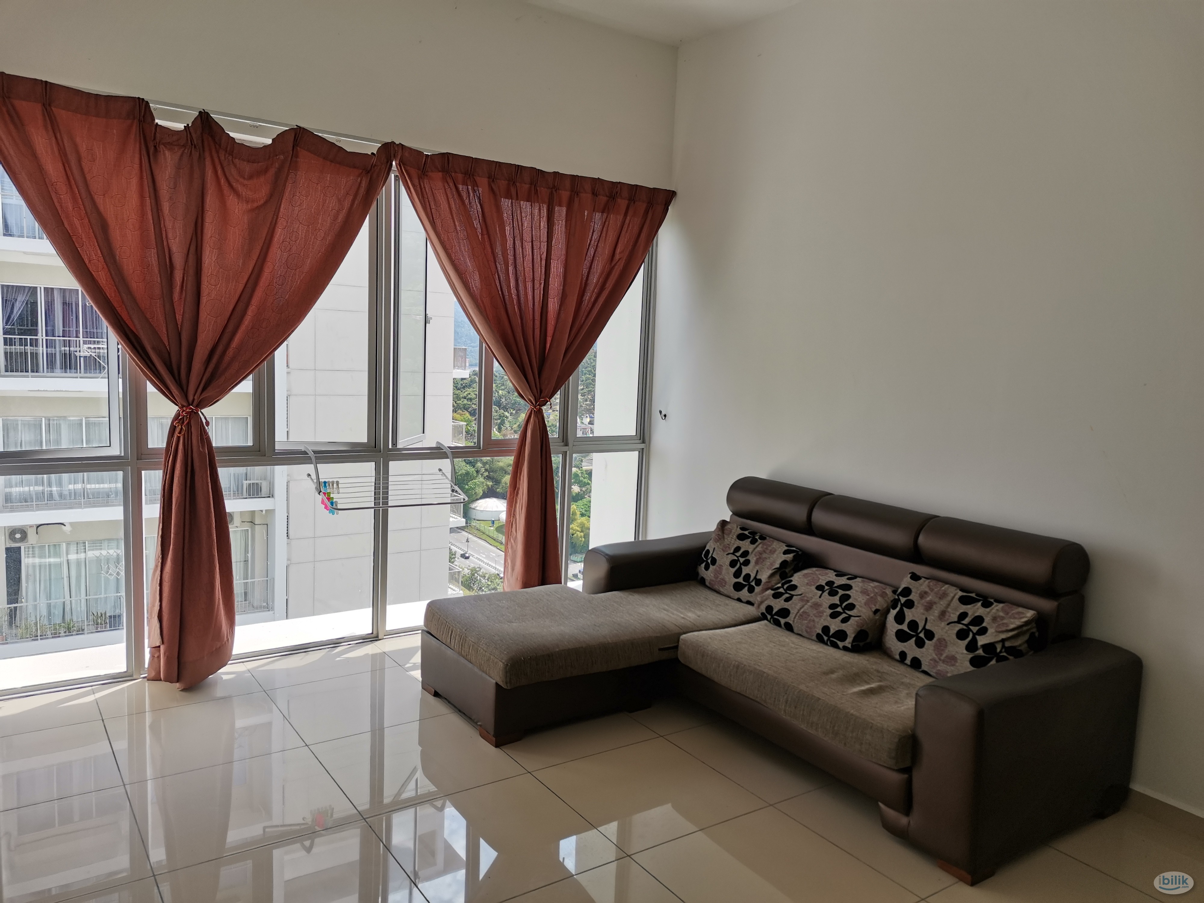 Platinum 3 Balcony Single Room include utilities Share Bathroom MIX GENDER - Image 5