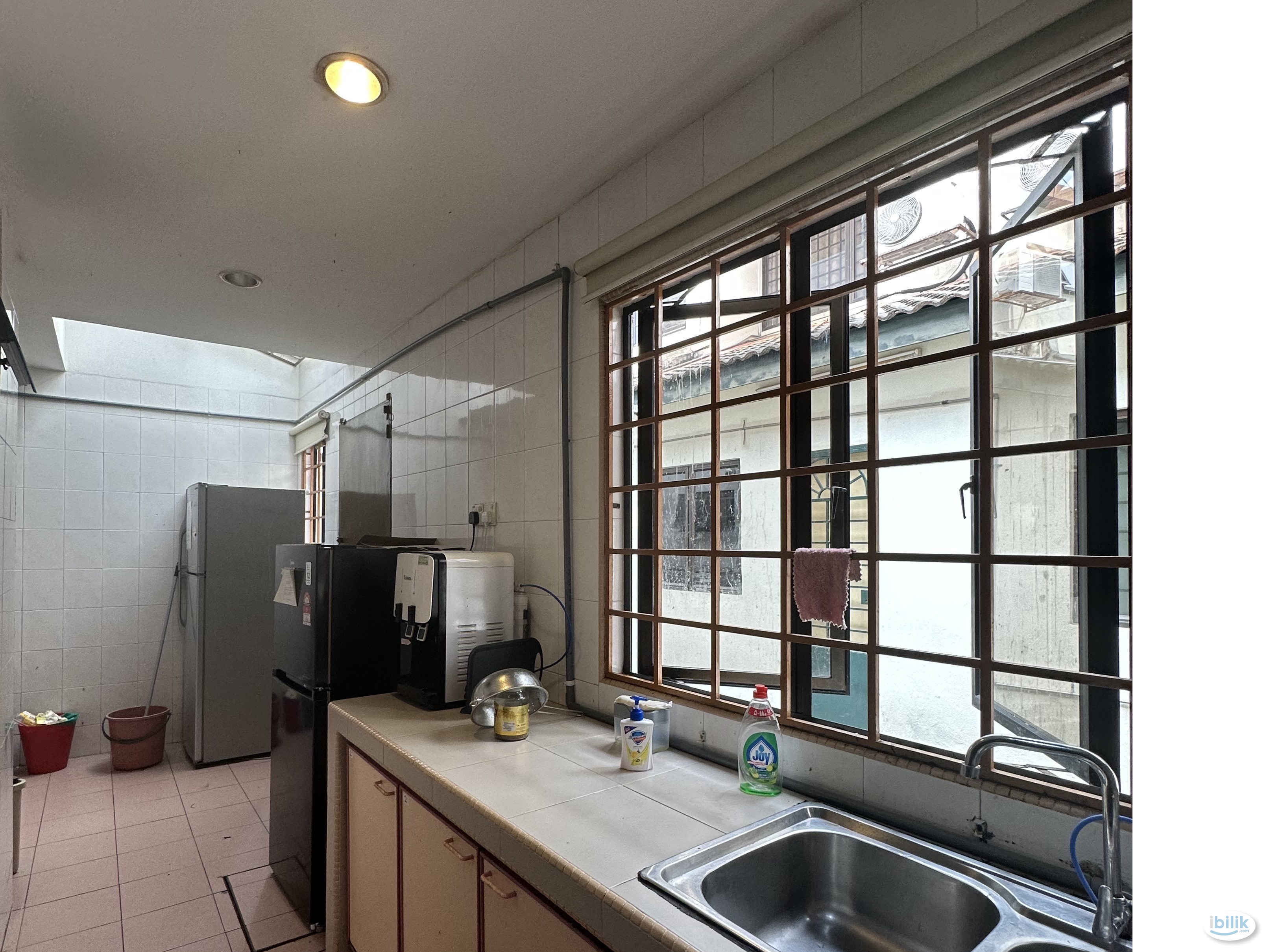 🌵☀️ SPACIOUS ROOM WITH ATTACHED TOILET IN BANDAR UTAMA ‼️ MOVE IN IMMEDIATELY WITH ZERO DEPOSIT 😱 - Image 4