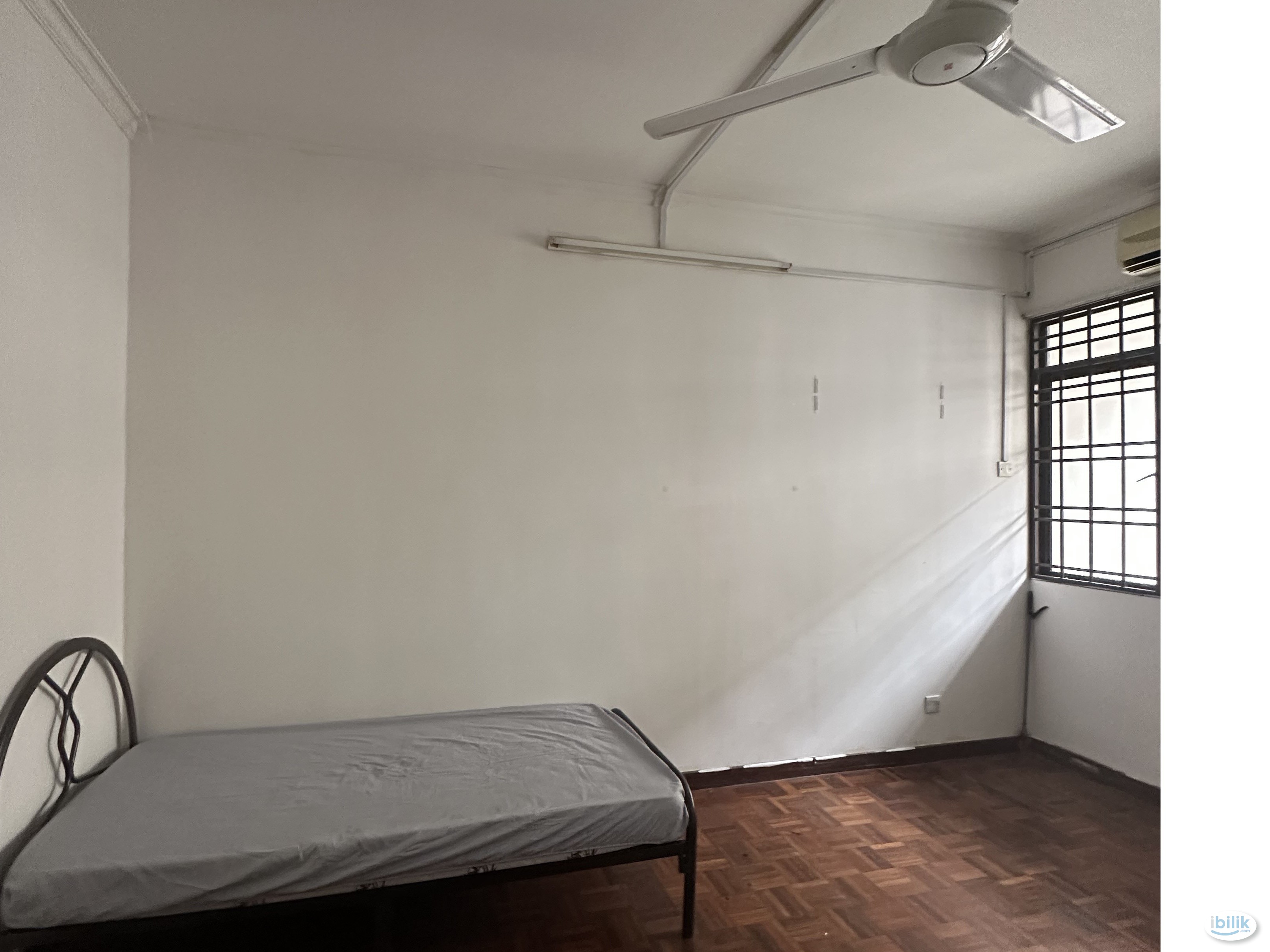 🌵☀️ SPACIOUS ROOM WITH ATTACHED TOILET IN BANDAR UTAMA ‼️ MOVE IN IMMEDIATELY WITH ZERO DEPOSIT 😱 - Image 5