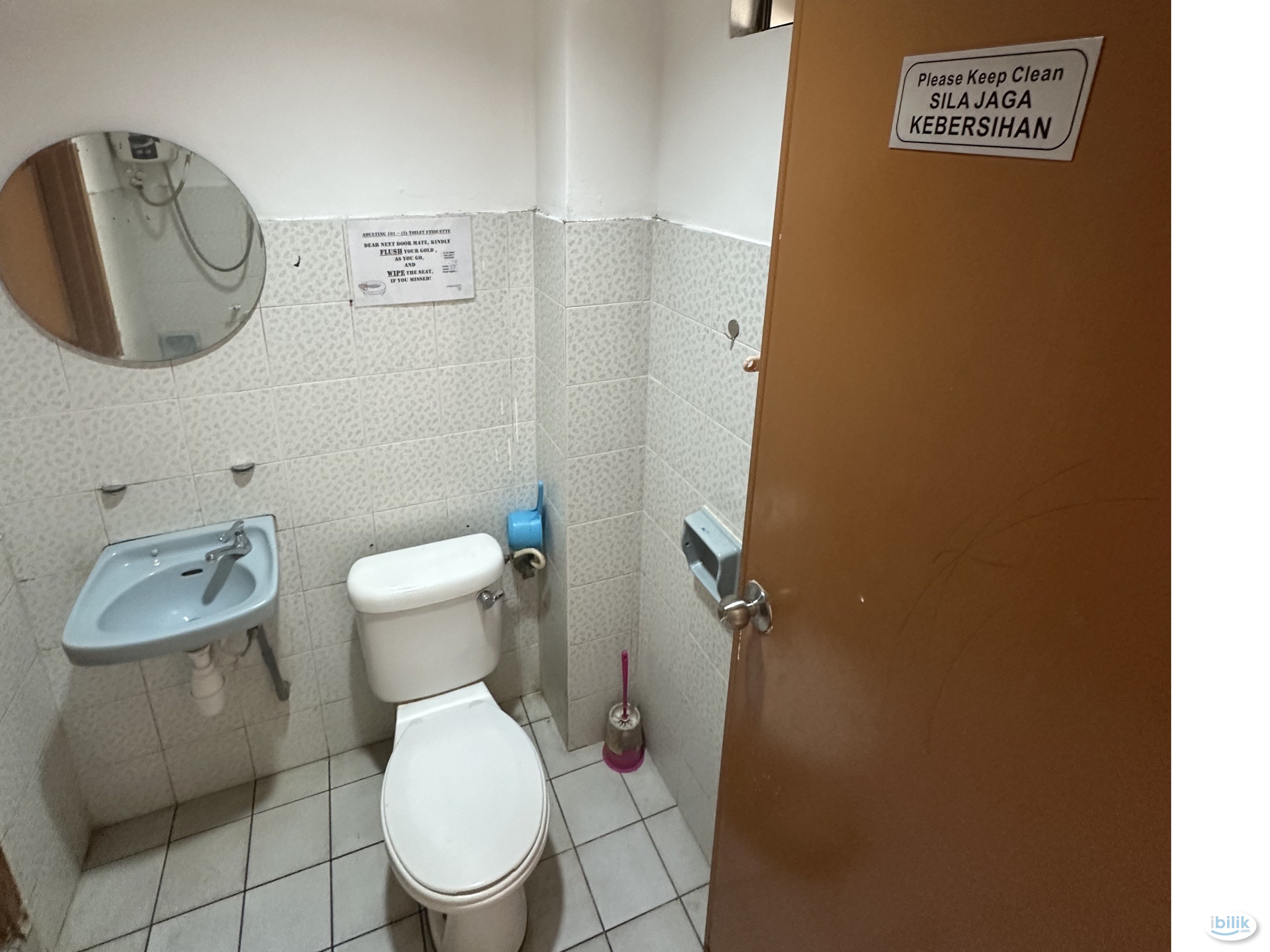 🌵☀️ SPACIOUS ROOM WITH ATTACHED TOILET IN BANDAR UTAMA ‼️ MOVE IN IMMEDIATELY WITH ZERO DEPOSIT 😱 - Image 3