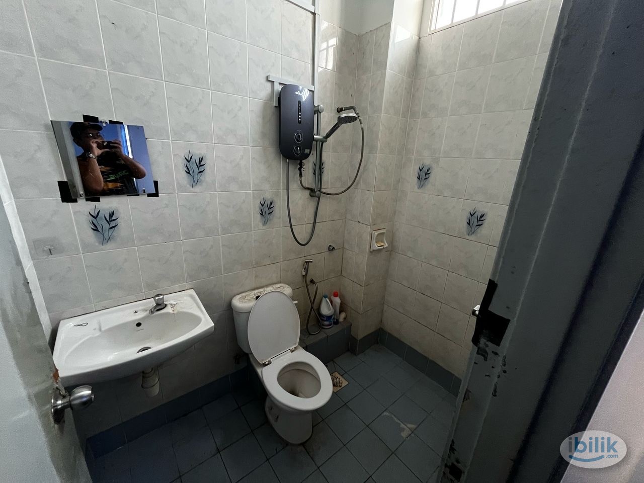 ☀️🌵 SPACIOUS ROOM NEAR SETIA CITY MALL 🌵☀️ MOVE IN IMMEDIATELY WITH ZERO DEPOSIT 😱 - Image 4