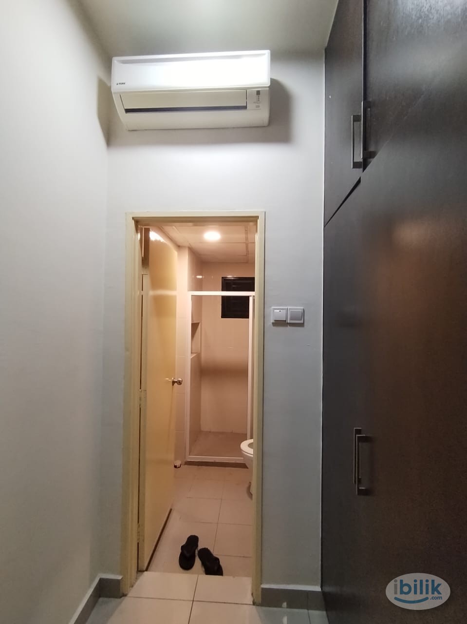 Master Room at OUG Parklane, Old Klang Road - Image 3