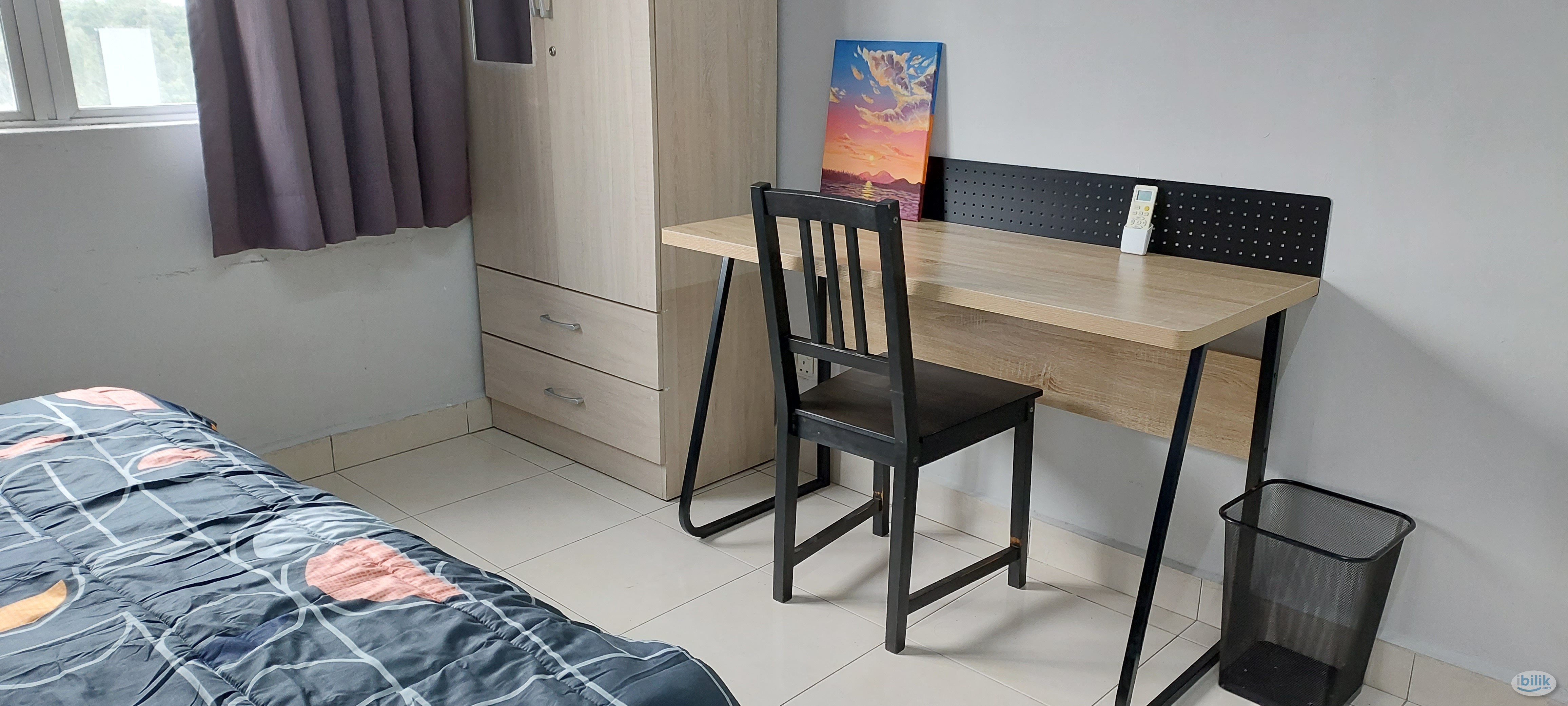 Nice Middle Room at SuriaMas, Bandar Sunway - Image 1
