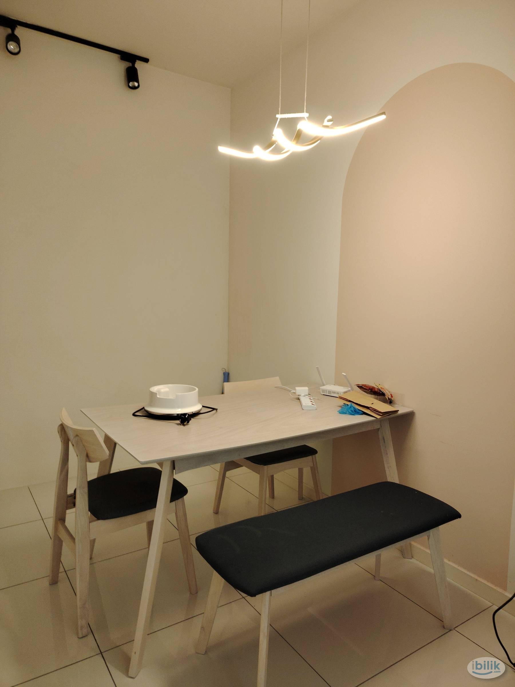 Middle Room at Emerald 9, Cheras - Image 2