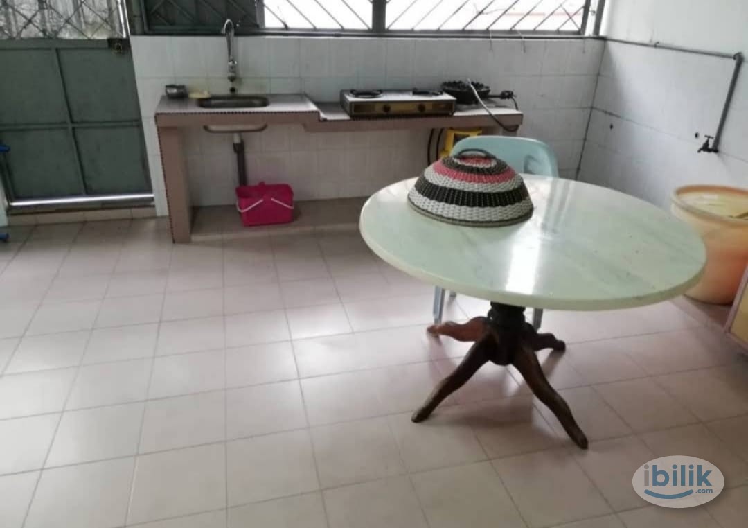 Middle Room at Rasah, Seremban - Image 5