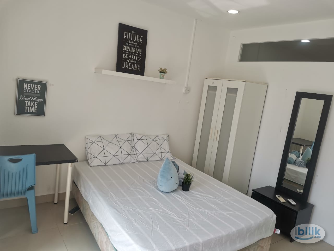 Walking distance to MRT and Thomson & Sunway Medical Centre and Tropicana Gardens Single Room at Kota Damansara, Petalin - Image 3