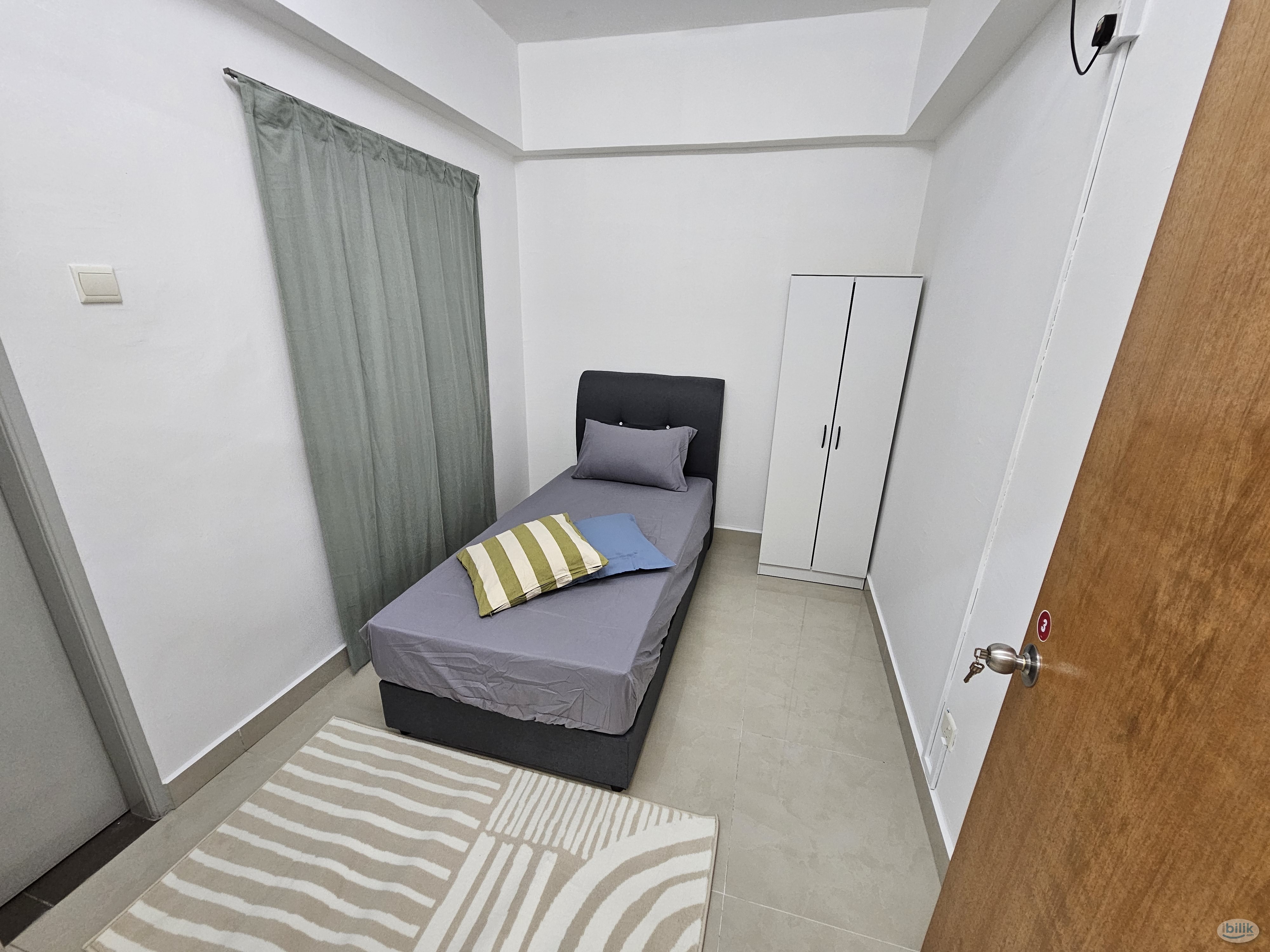 Small Room with Window  [Seaview Tower @ Chain Ferry, Butterworth] - Image 1