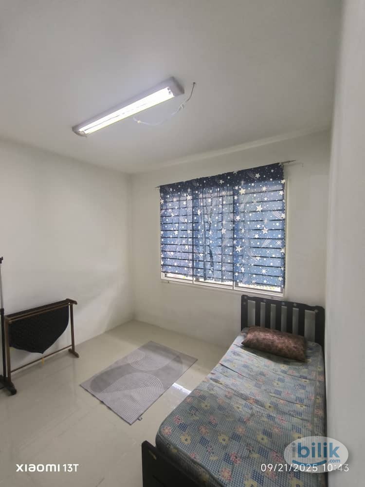 Middle Room at Ken Rimba, Shah Alam - Image 1
