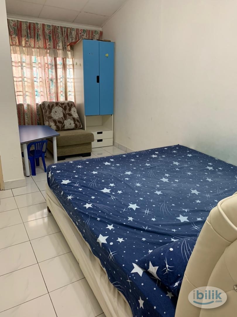 Middle Room at Puchong, Selangor - Image 2