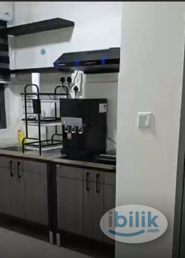 Middle Room at Meta Residences Putra Permai, Seri Kembangan - Image 5