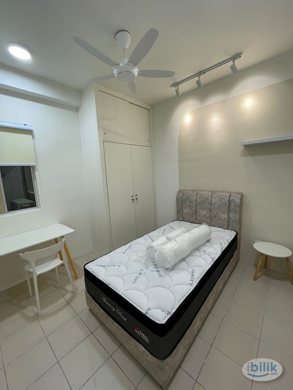 Female Unit - Medium Room at Casa Subang, 1 mins walk to brt station - Image 1