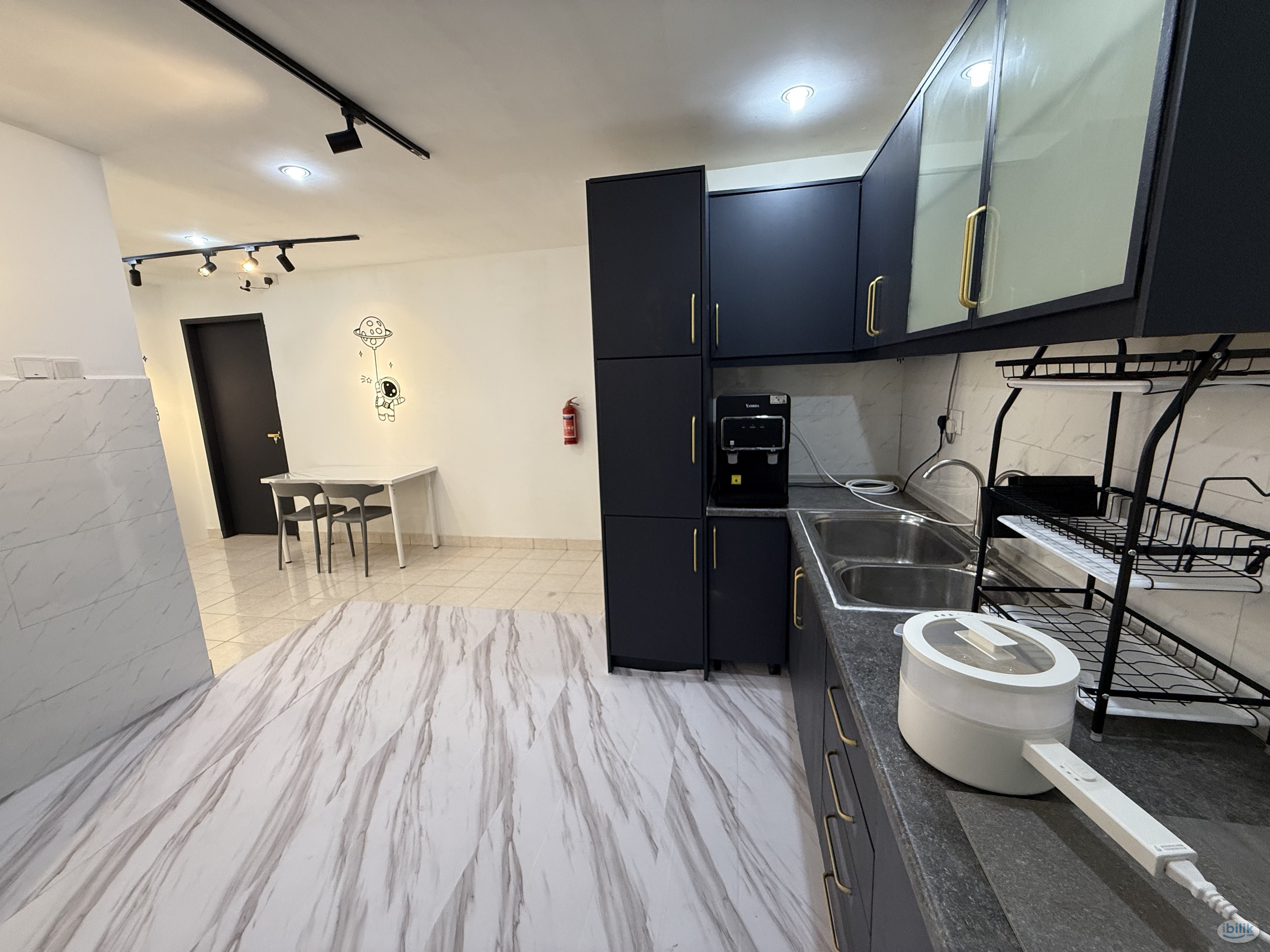 Middle Room at Palm Spring, Kota Damansara - Image 3