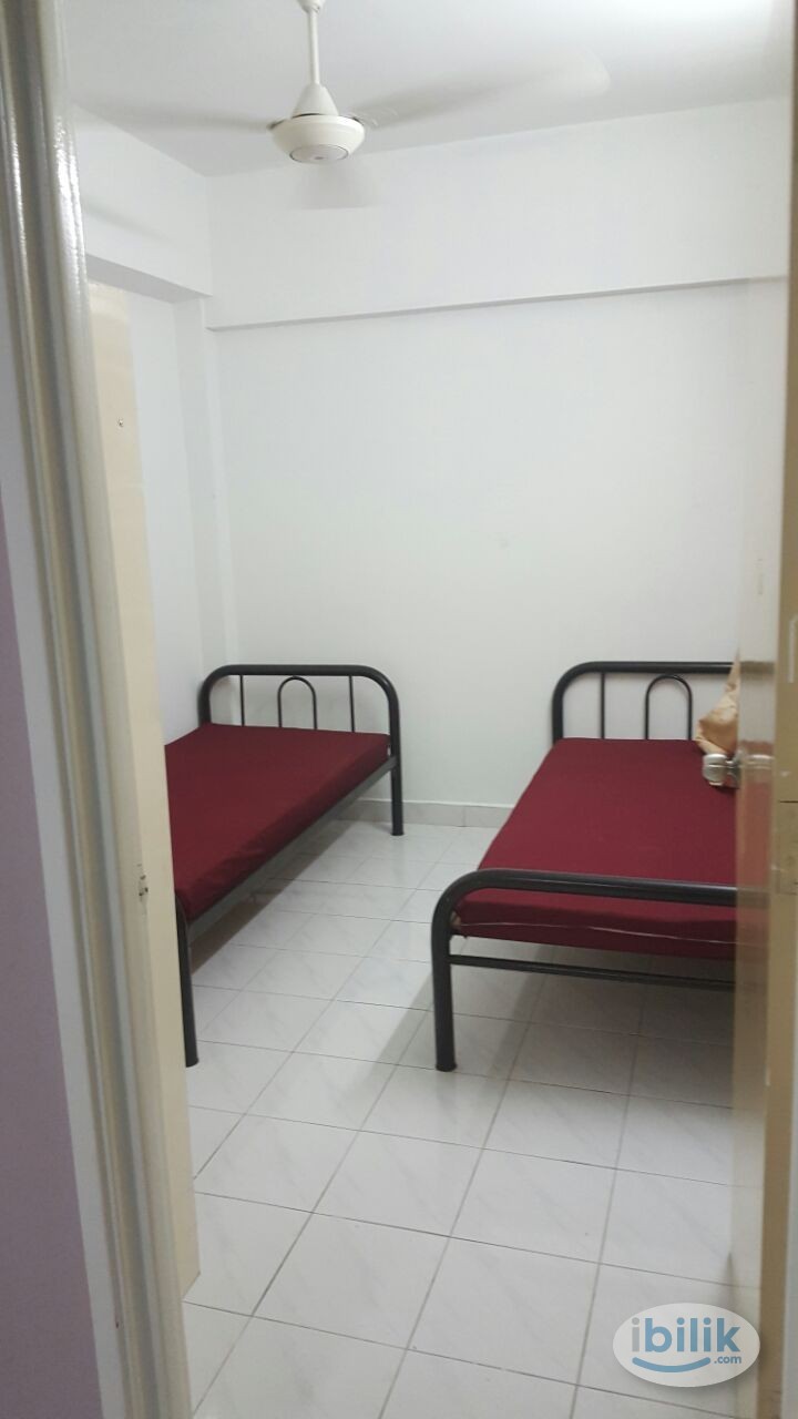 Master Room at Brunsfield Riverview, Shah Alam - Image 4