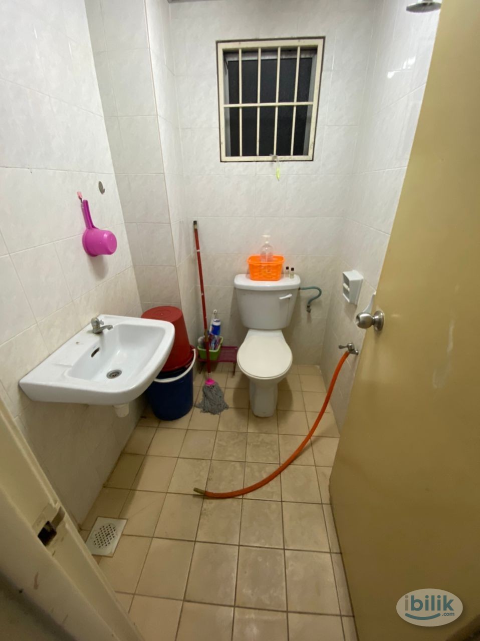Master Room at Brunsfield Riverview, Shah Alam - Image 5