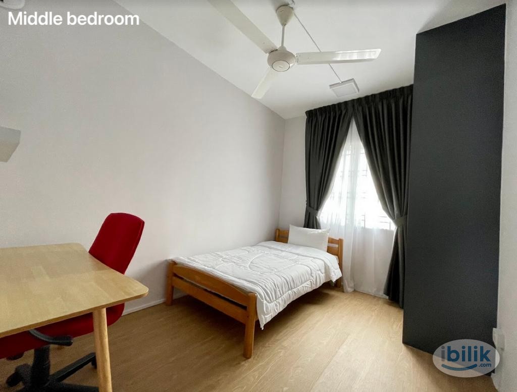 Middle Room at Angkasa Condominiums, Cheras - Image 1
