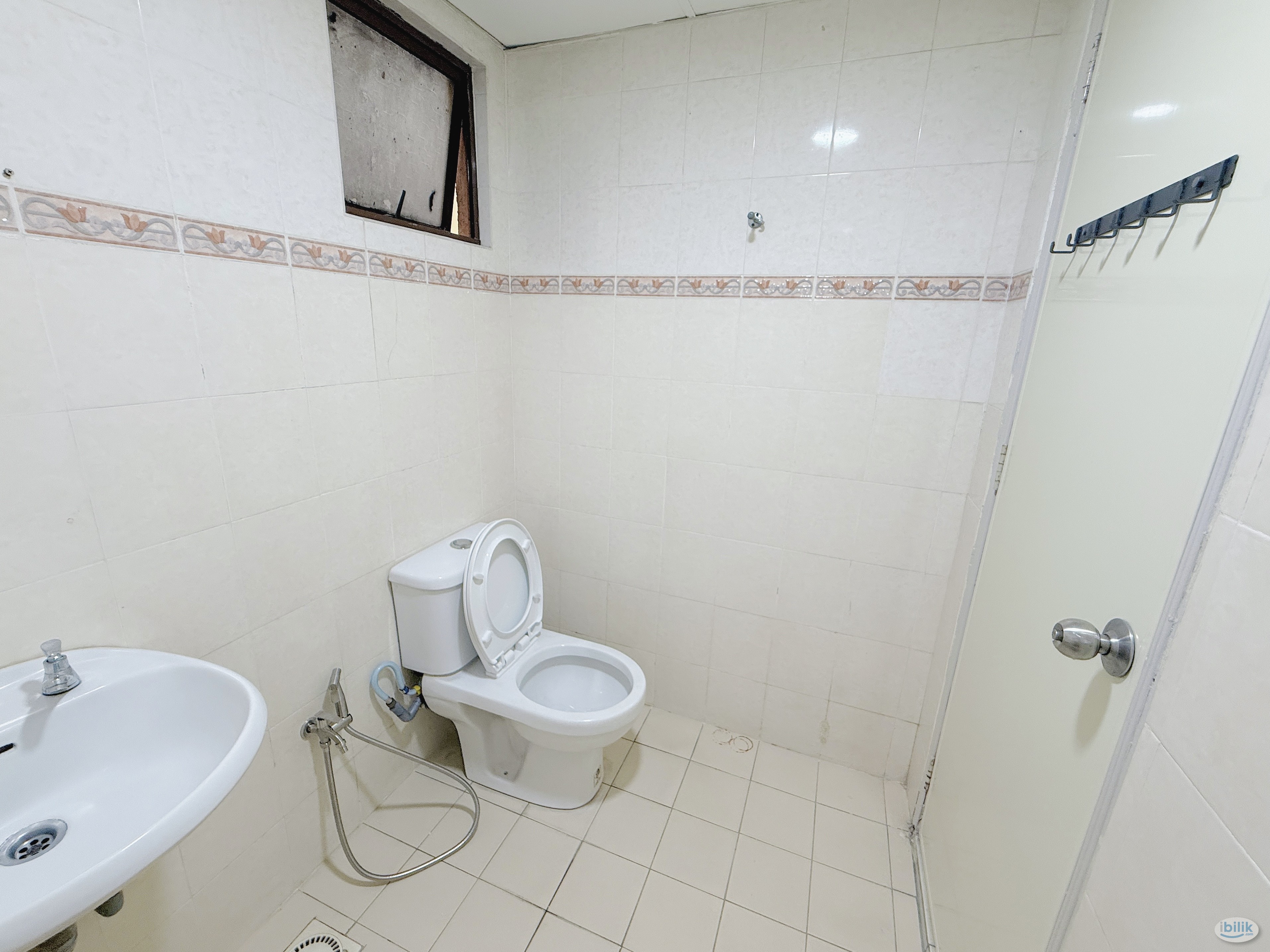 Furnished Single Room at Bandar Puchong Jaya, Puchong, Near LRT IOI - Image 3