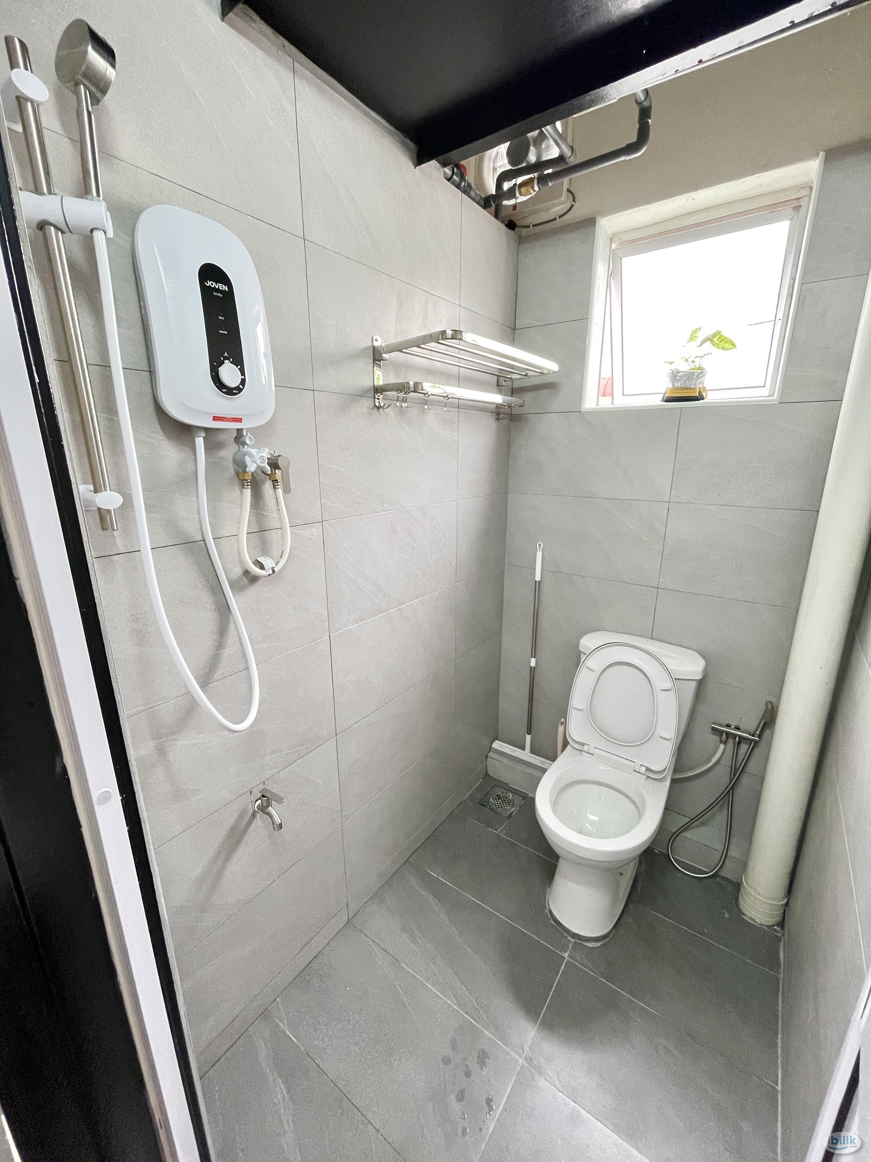 Segamat Single Room - 1 min walk to Sena Specialist Hospital Segamat - Image 4