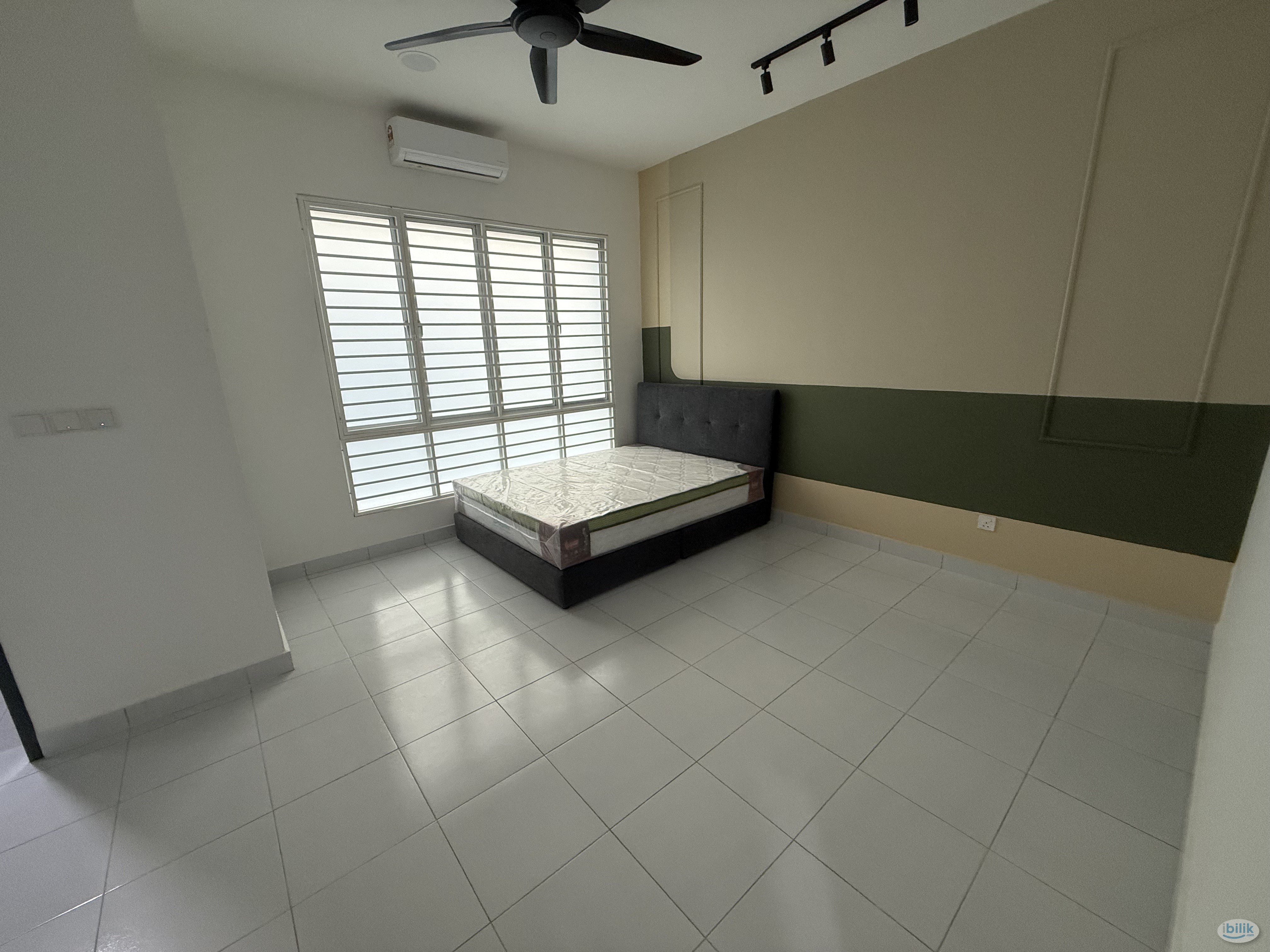 Bilik Sewa Queen Bed SarI Alamda dekat Perodua Sg Choh, Serendah Rawang - Image 2
