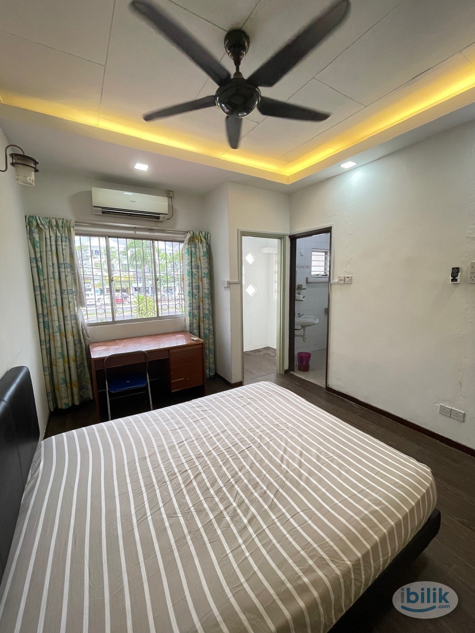 Master Room with Private Bathroom_Free Parking - Image 2