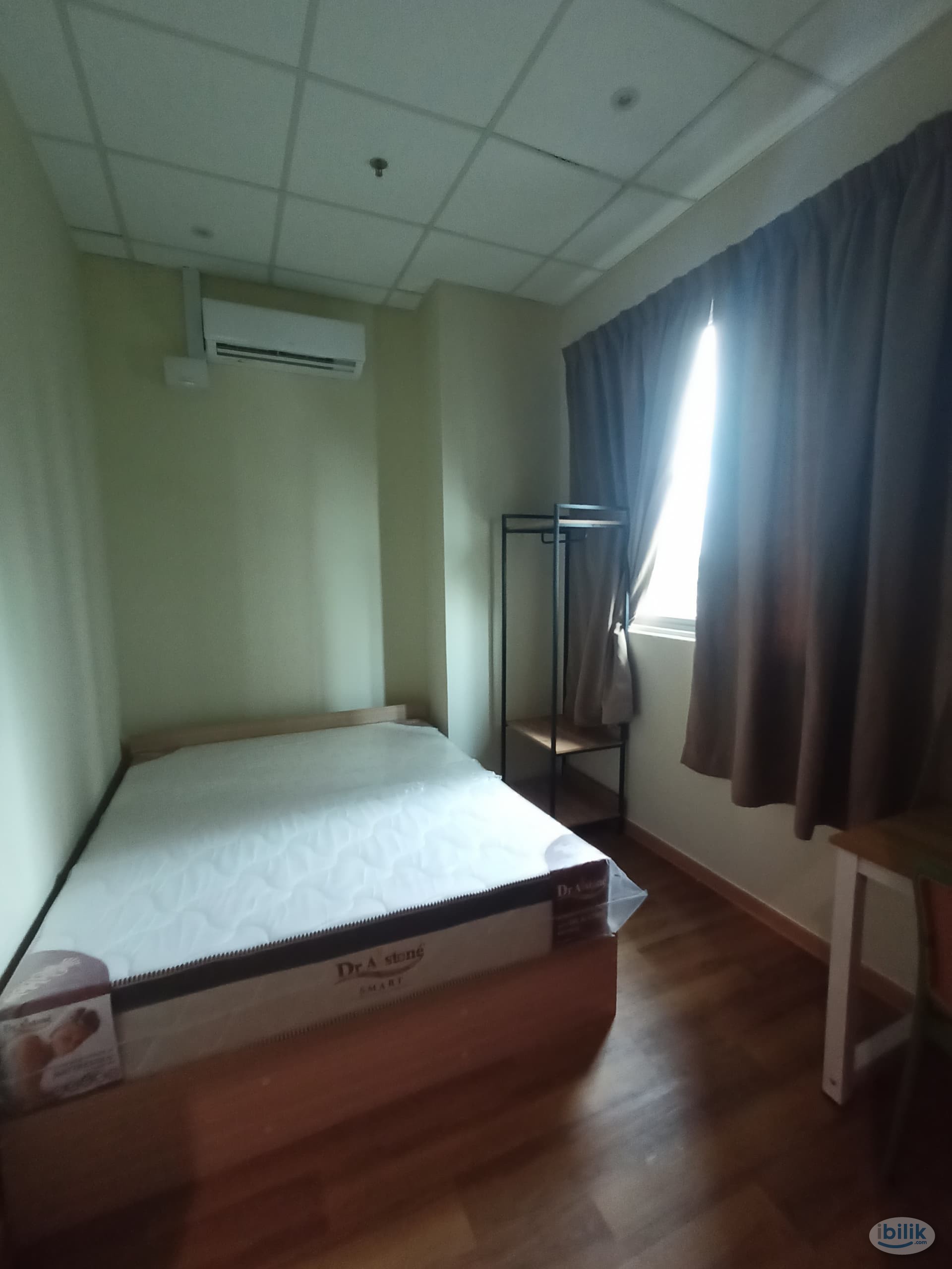 Limited Unit🔥 Stylish Queen Room | Shared Bath | Near Kuchai, Bangsar & Sri Petaling📌 - Image 1