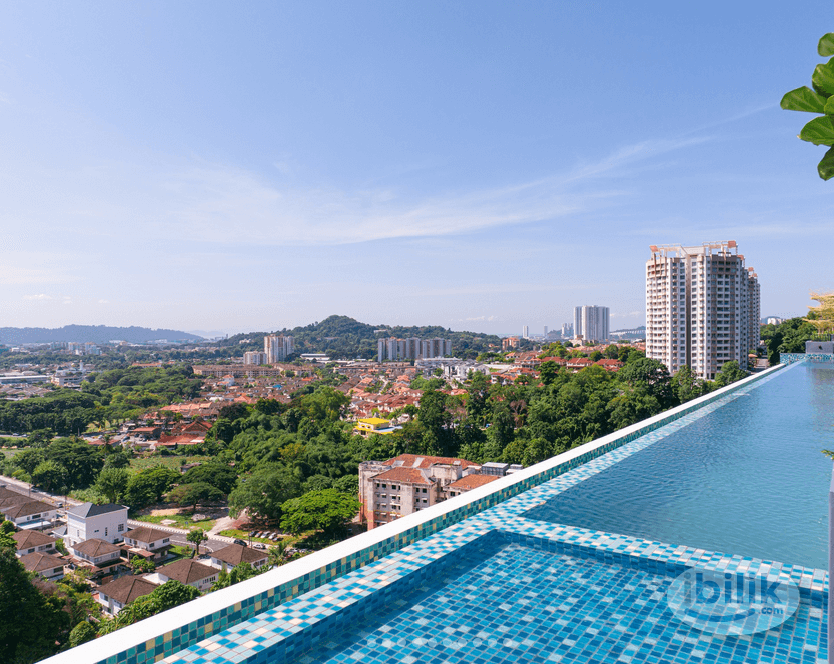 Master Room @ TreeO Condominium, Sg Ara - Image 3