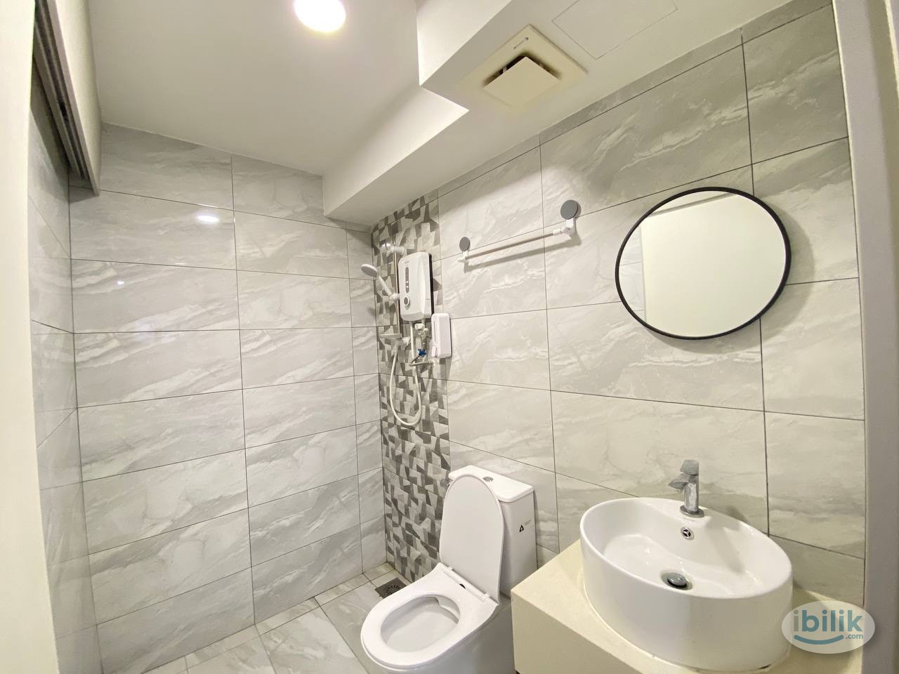 Master Room at Arte Cheras with Aircond & Window - Image 5