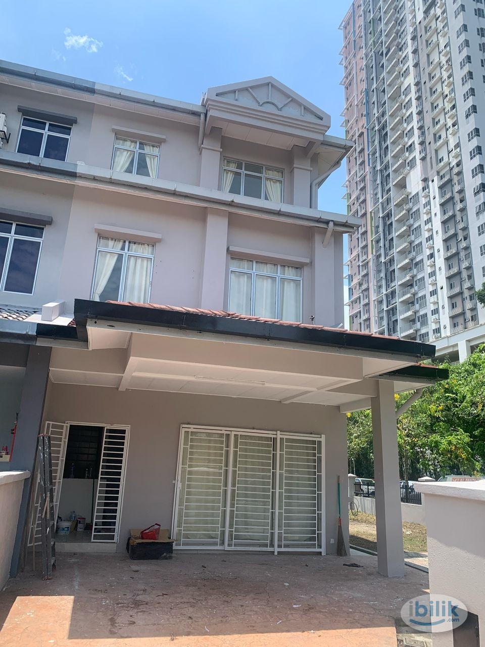 Middle Room at Cascadia Lake Vista, Puchong, Puchong south, near cyberjaya - Image 2