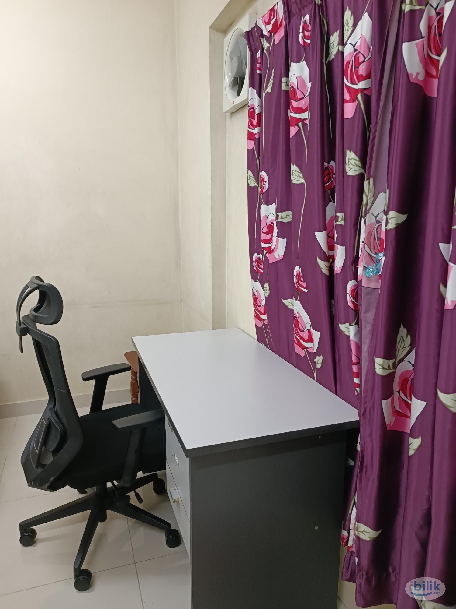 Middle Room at Platinum Hill PV2, Setapak - Image 2