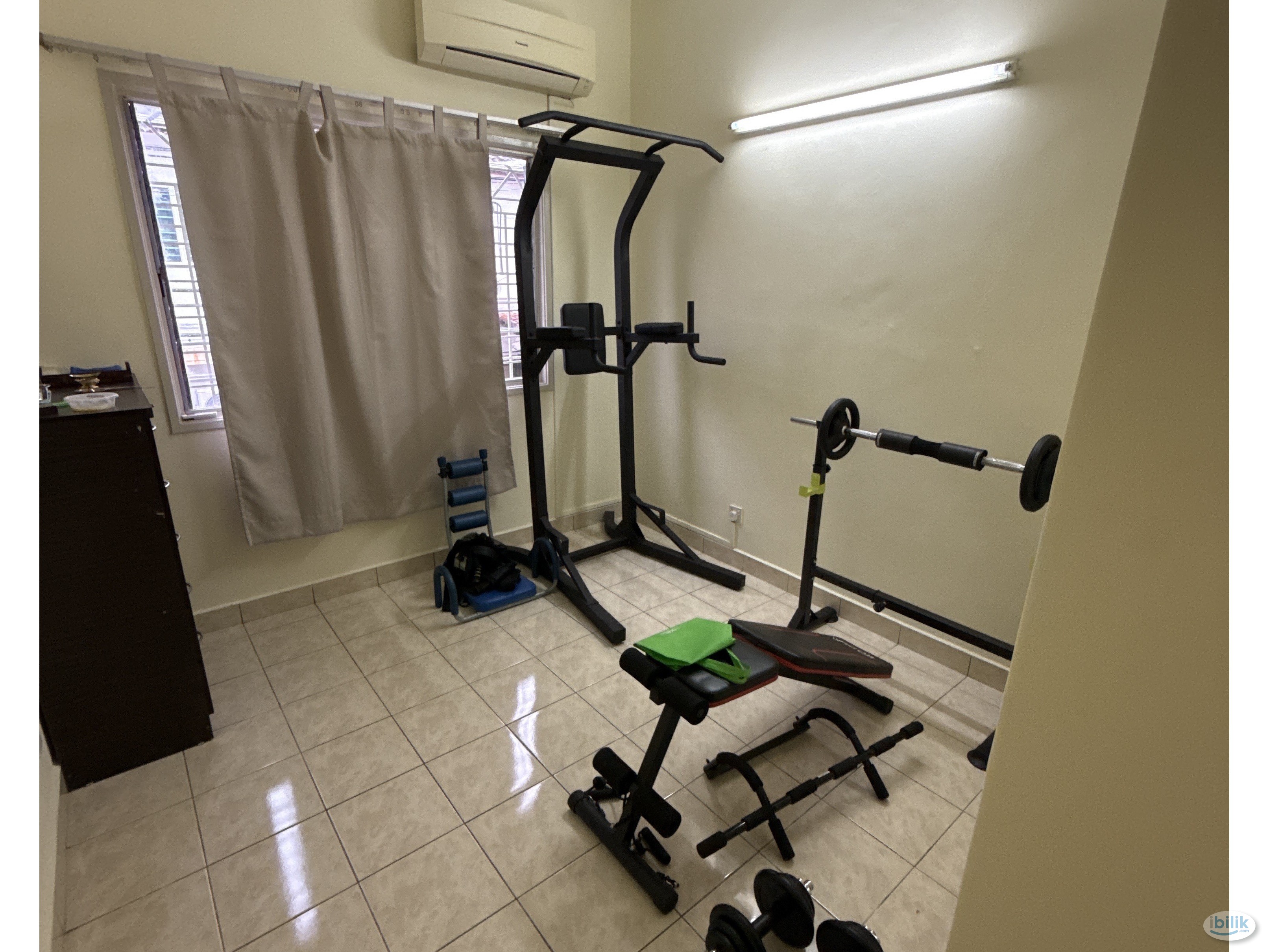 Middle Room at Bandar Kinrara, Puchong - Image 2