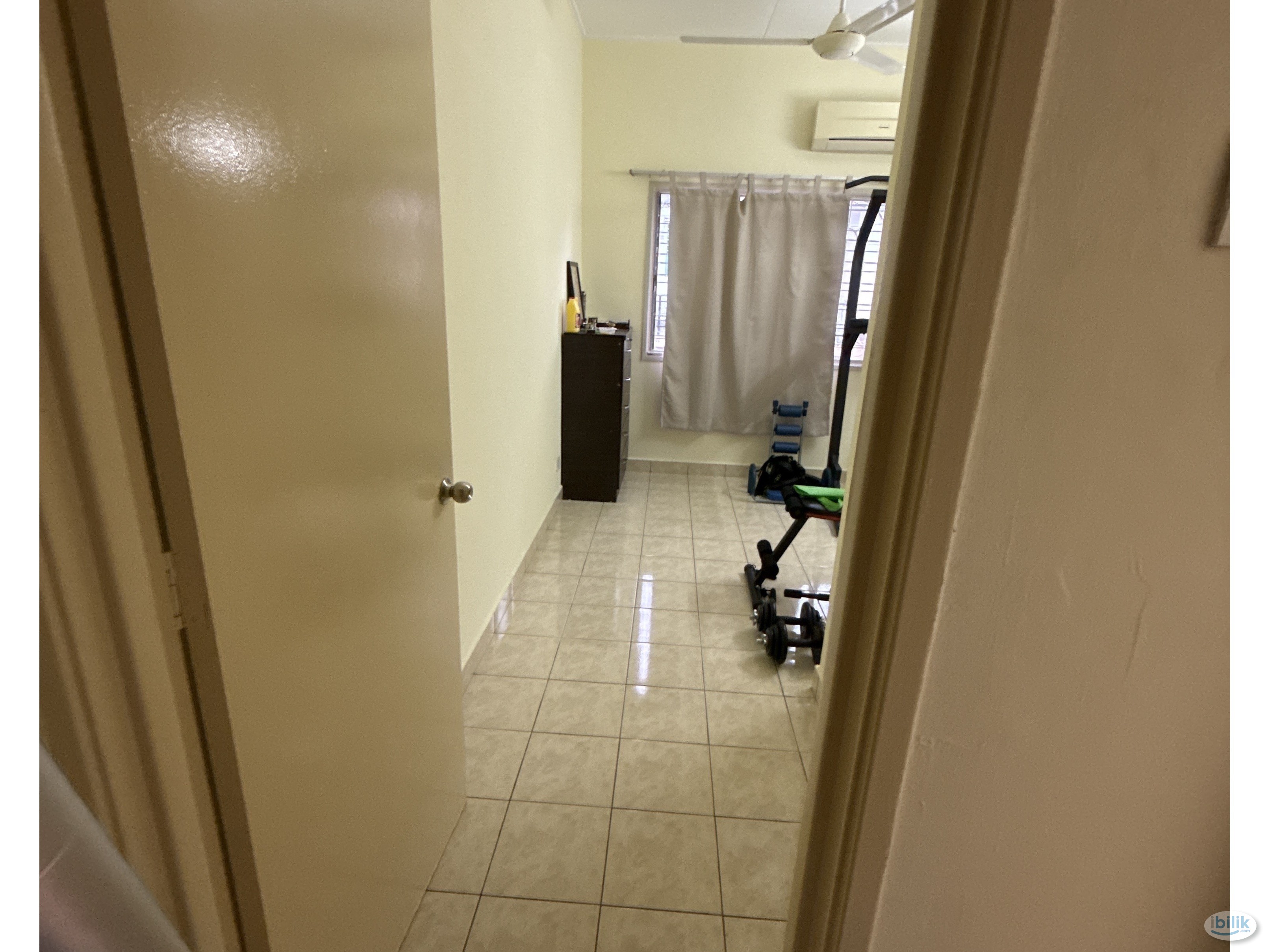 Middle Room at Bandar Kinrara, Puchong - Image 3