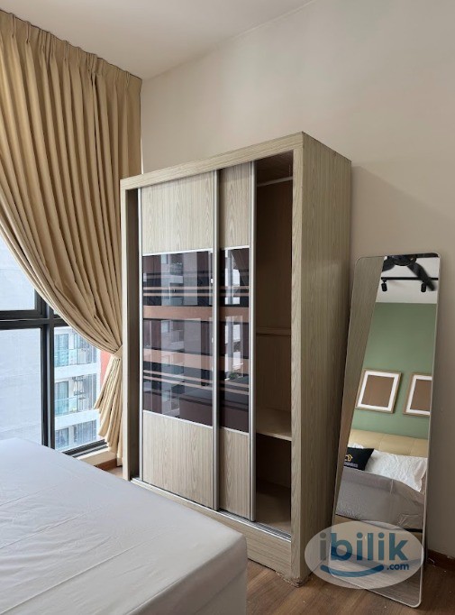 Master Room at Amerin Residence, Balakong - Image 2