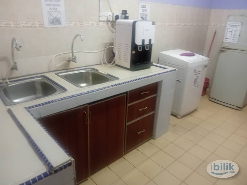 BANDAR 16 SIERRA, PUCHONG, MEDIUM ROOM TO RENT, ZERO DEPOSIT - Image 5