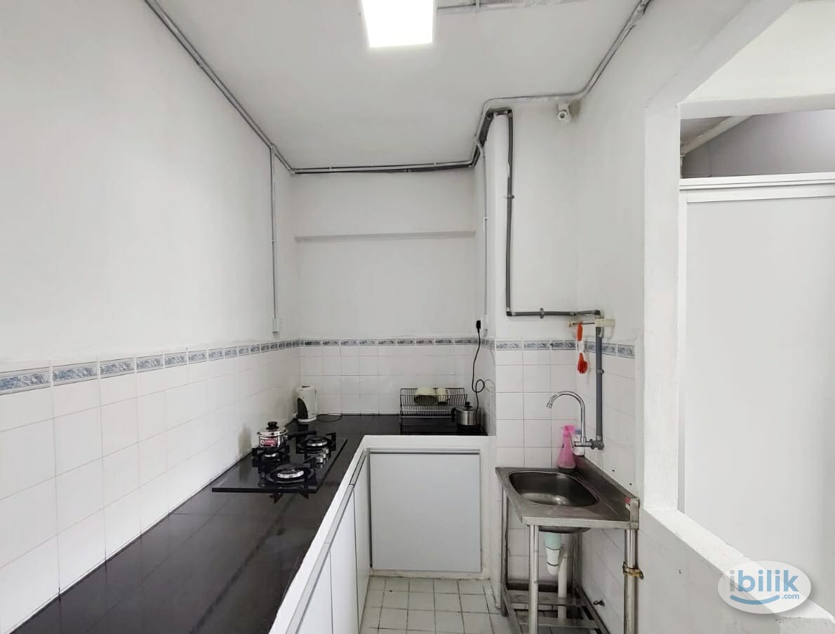 Middle room for Rent at Paya Terubong - Image 5