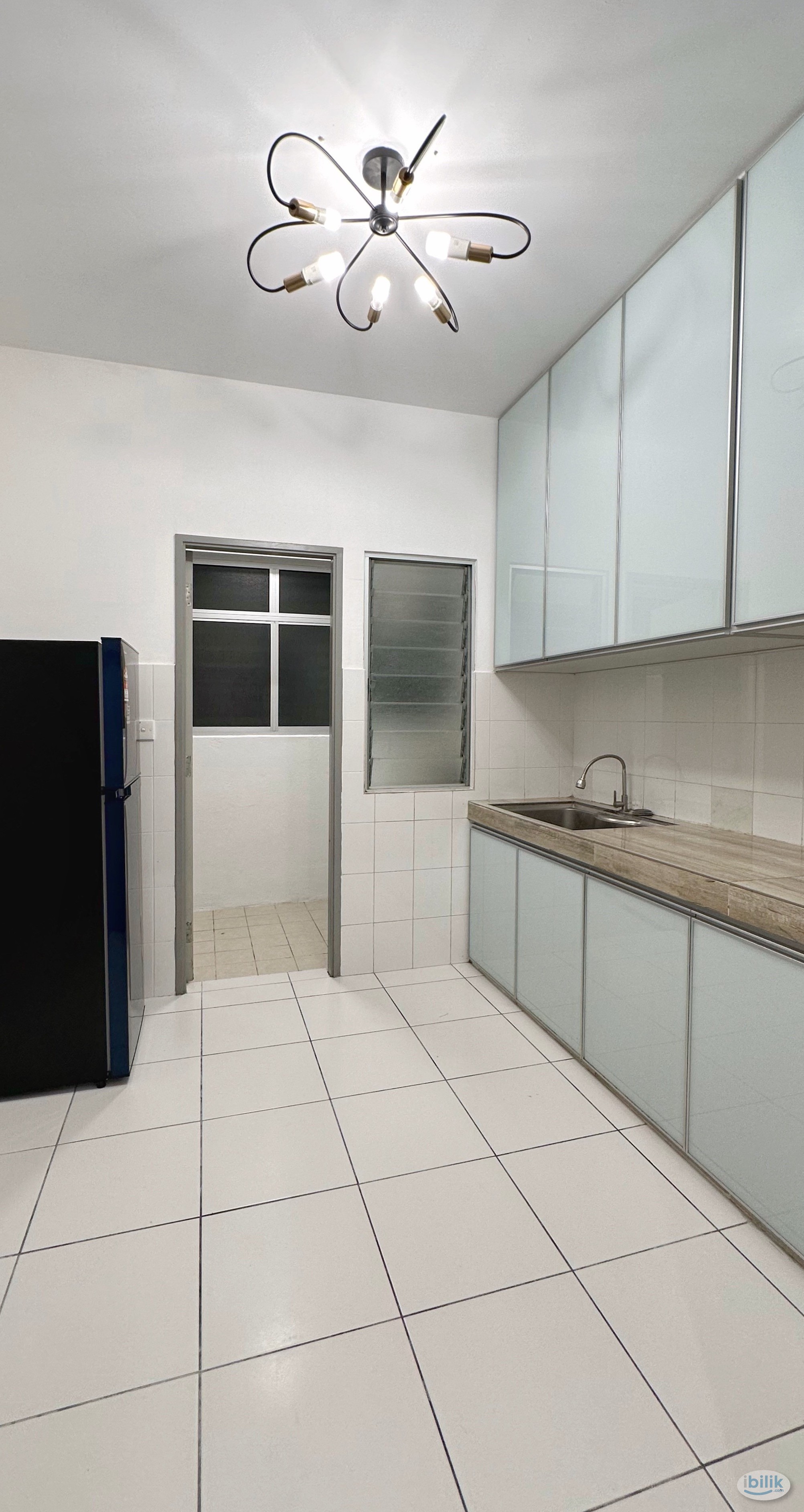 Single Room at Axis Crown, Ampang, 3 minutes walk to LRT Pandan Indah , 1+1 Depo only - Image 4
