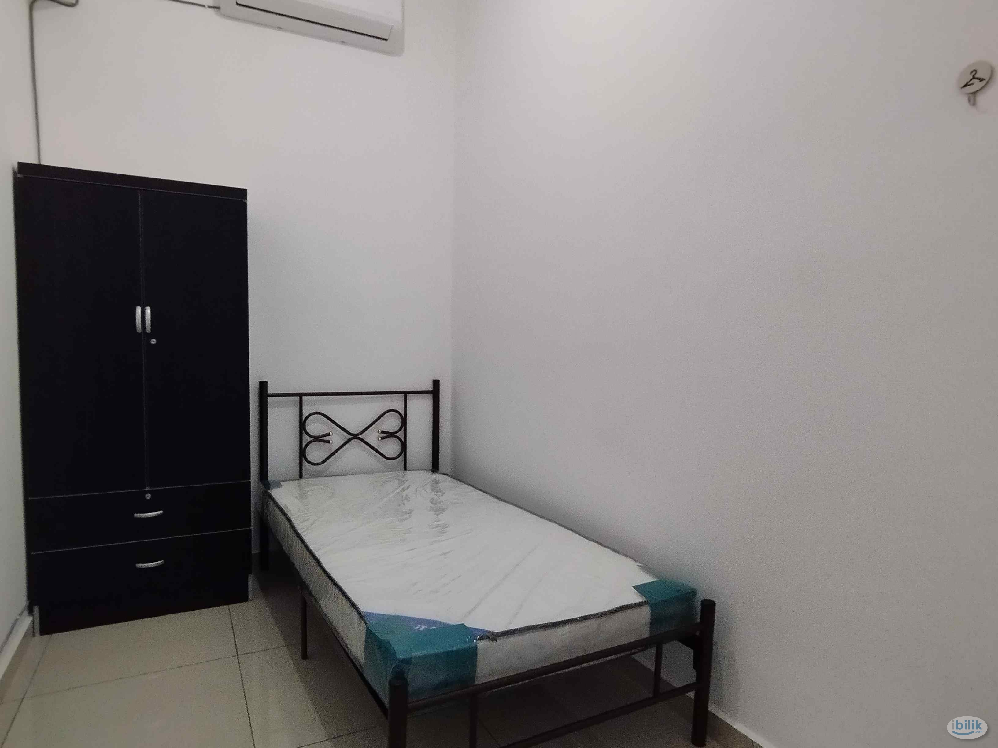 Single Room at Butterworth with AC Seberang Perai - Image 2