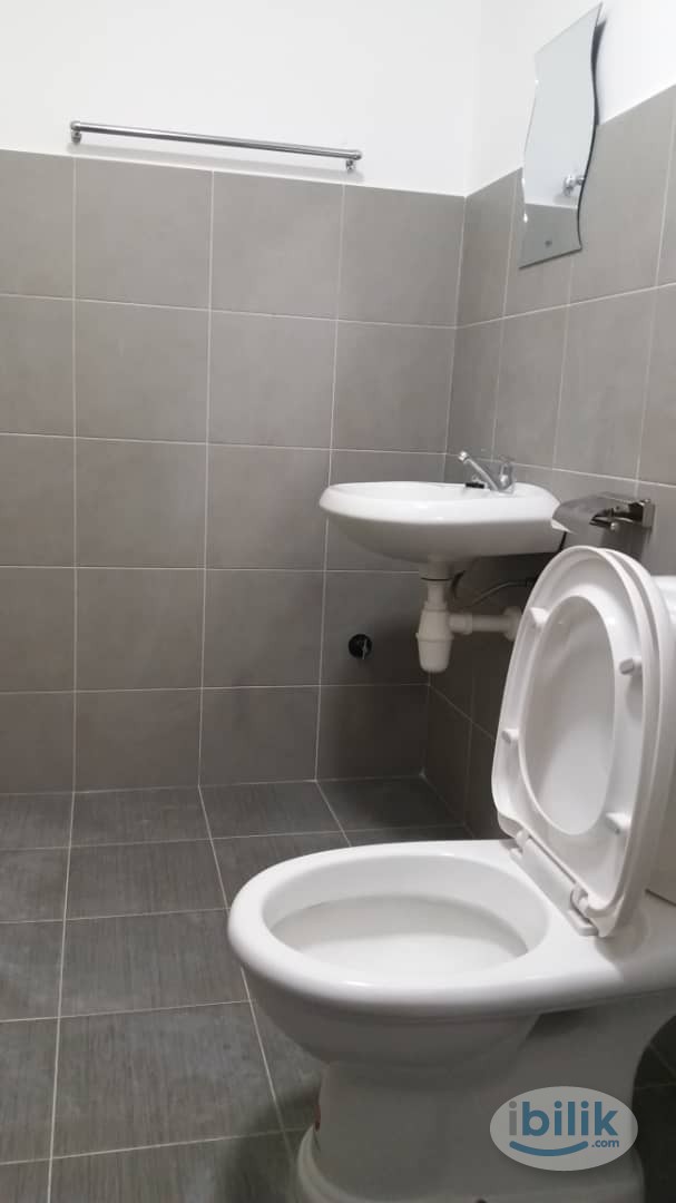 Bilik Sewa Lelaki Melayu, Small Single Room Di Pangsapuri Residensi Wangsa Mas, Wangsa Maju, Kuala Lumpur. - Image 3