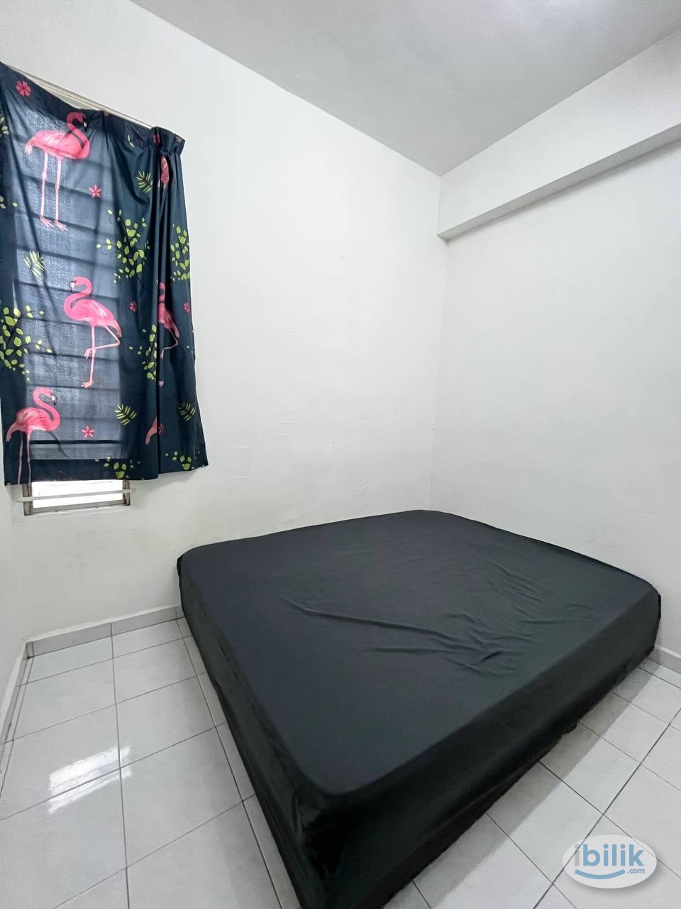 Middle Room at N-Park, Batu Uban - Image 4