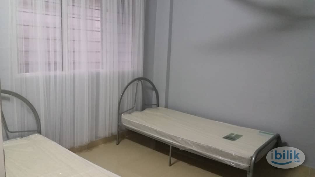 Bilik Sewa Wanita Melayu, Medium Sharing Room Di Flat Blok C1 Seksyen 1, Wangsa Maju, Kuala Lumpur. - Image 1