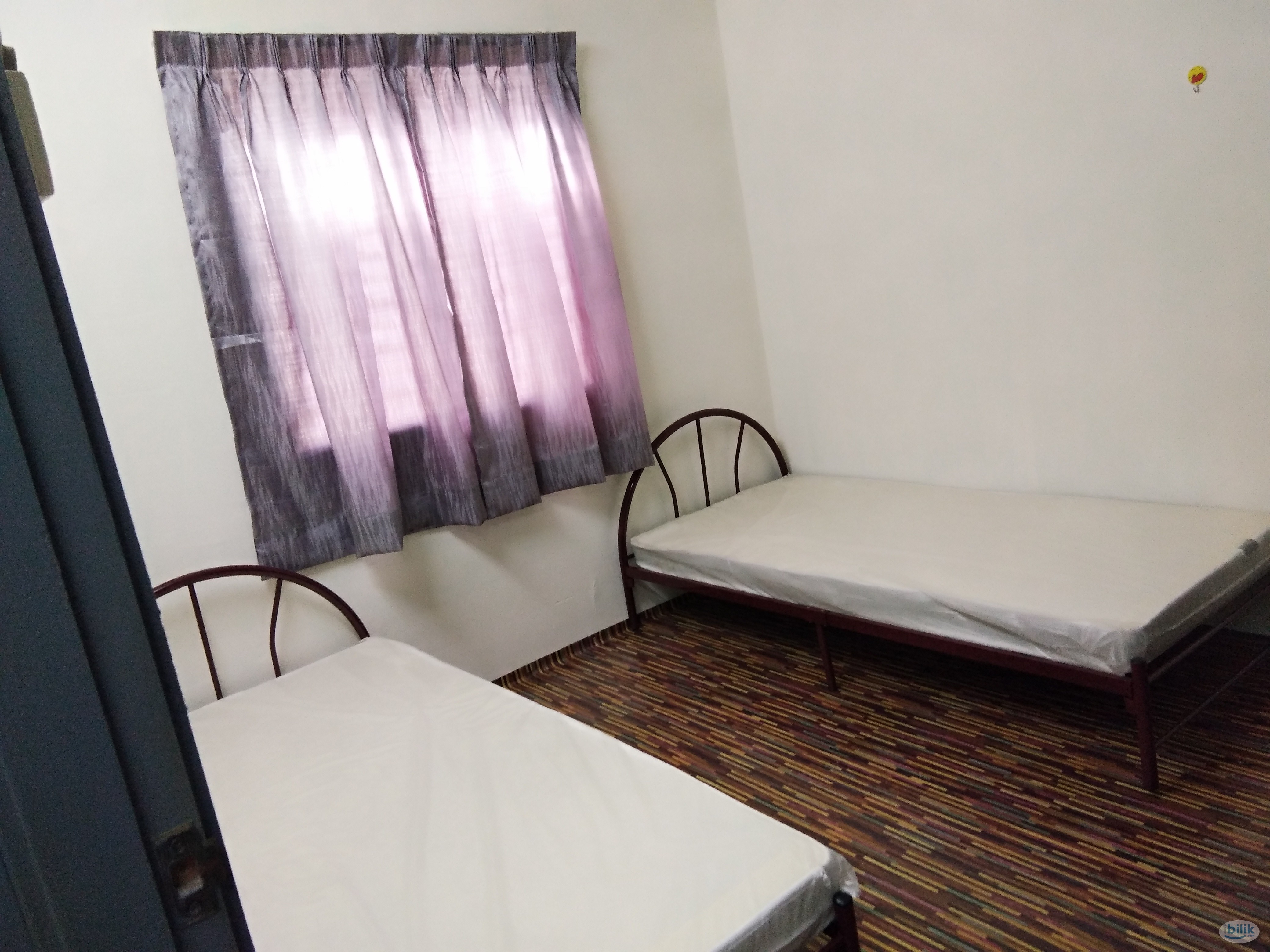 Bilik Sewa Wanita Melayu, Medium Share Room Di Flat Blok J, Taman Setapak Indah, Setapak KL. - Image 1