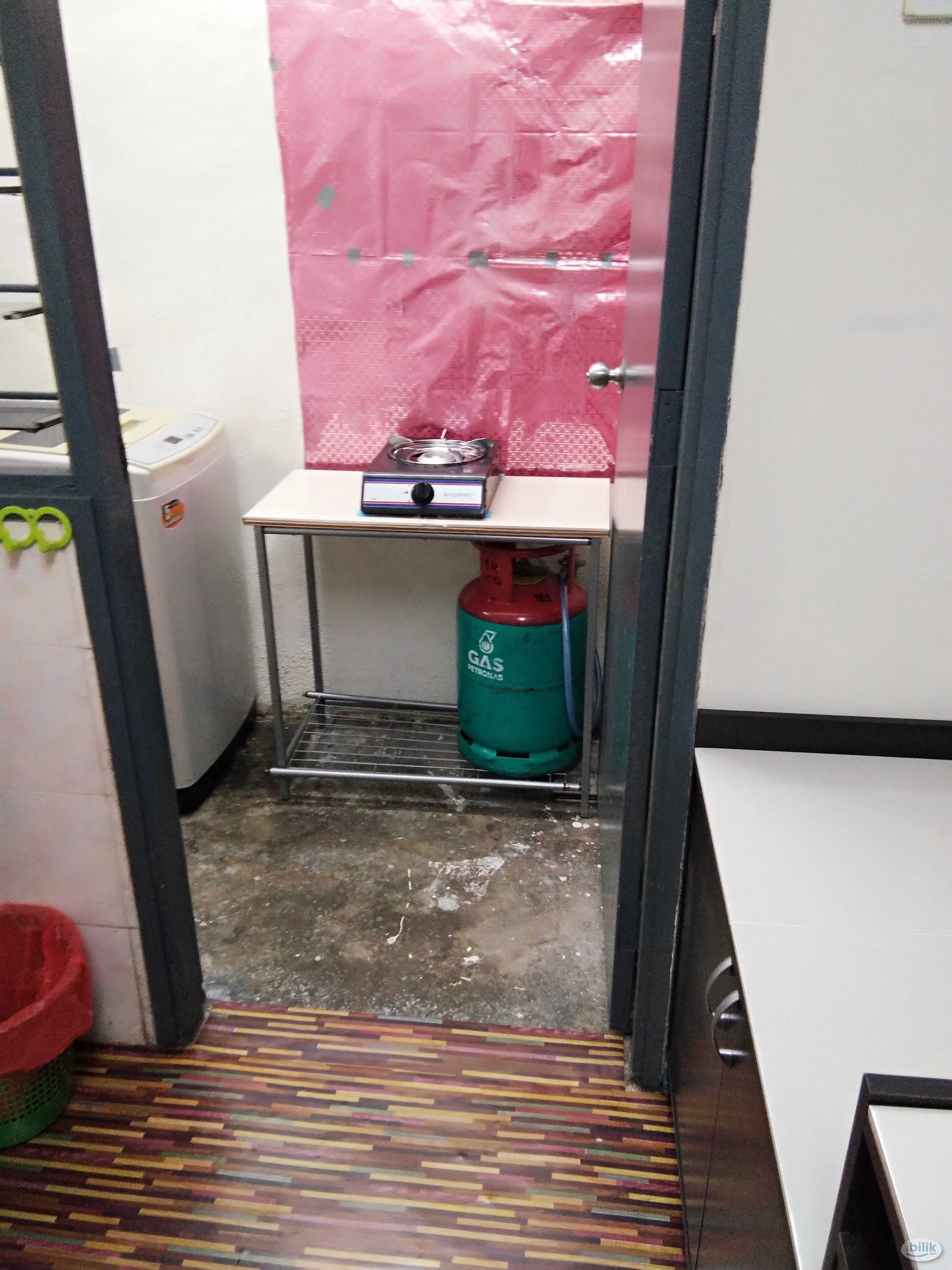Bilik Sewa Wanita Melayu, Medium Share Room Di Flat Blok J, Taman Setapak Indah, Setapak KL. - Image 2