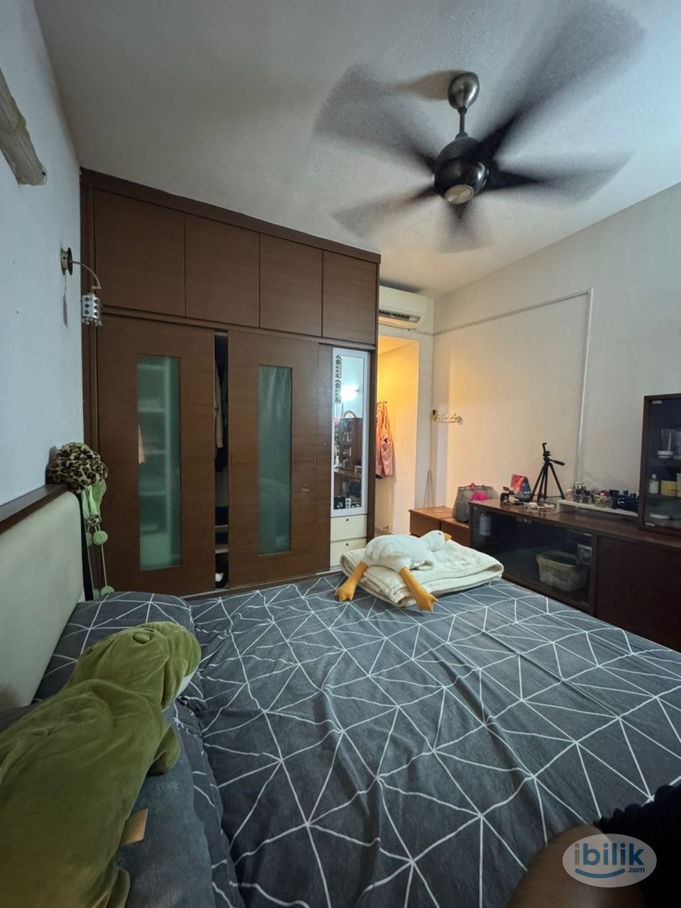 Master Room at N-Park, Batu Uban - Image 3