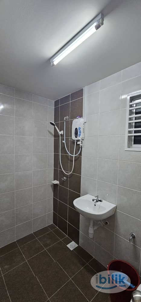 Master Room Untuk Disewa – Khas Untuk Muslimah Bekerja Sahaja (Tiada Student) - Image 2
