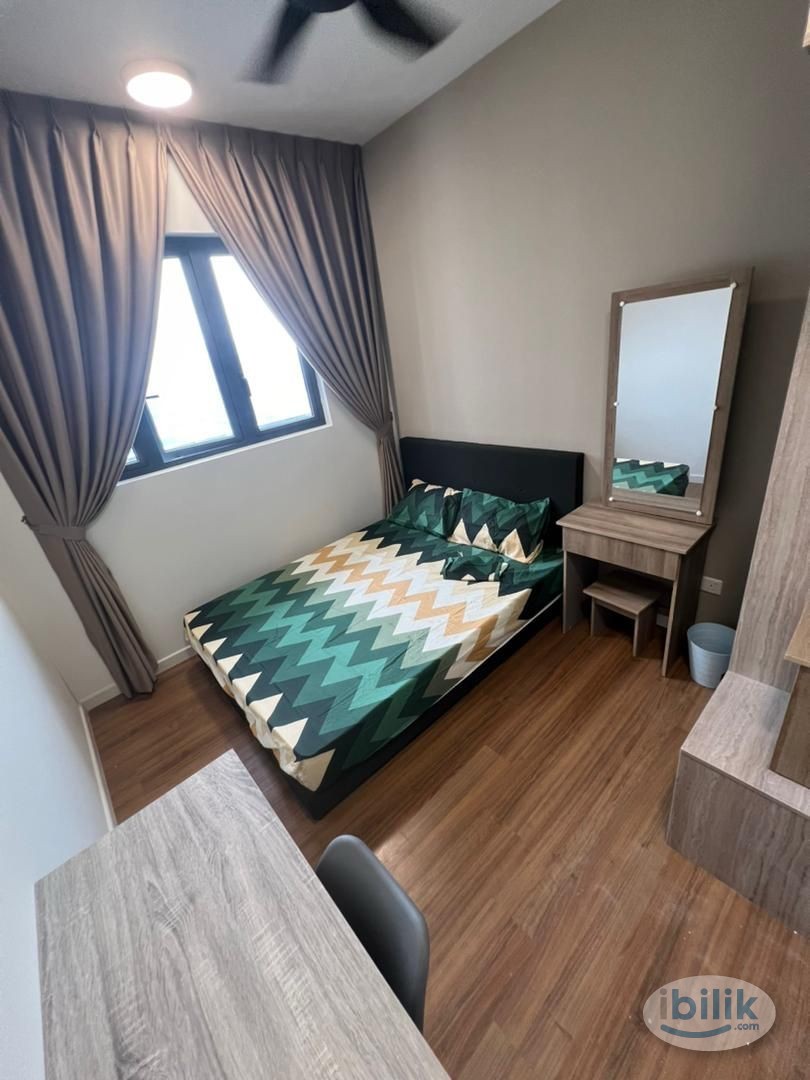 M Vertica Middle Room Mixed Gender Unit, 4 min walk to LRT/MRT Maluri - Image 1