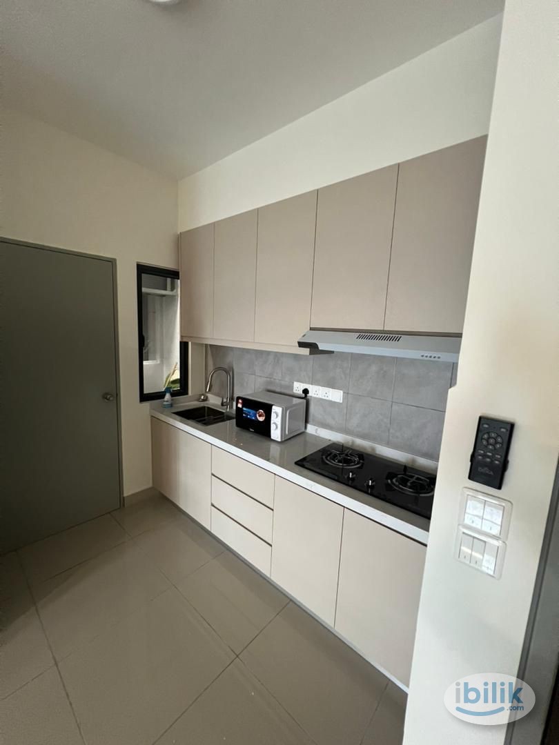 M Vertica Middle Room Mixed Gender Unit, 4 min walk to LRT/MRT Maluri - Image 2