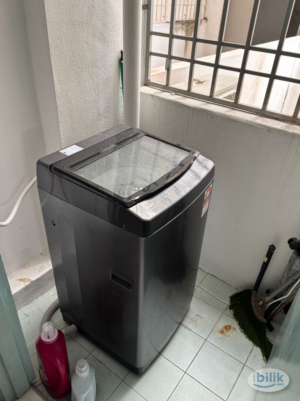 2 Middle Room at Century Park, Batu Uban Female Unit available - Image 4