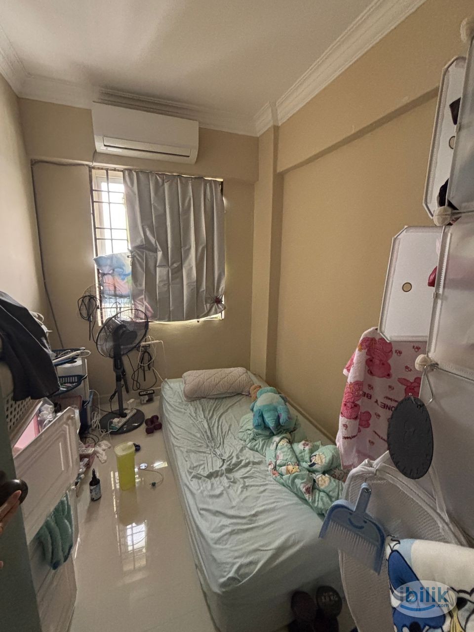 2 Middle Room at Century Park, Batu Uban Female Unit available - Image 5
