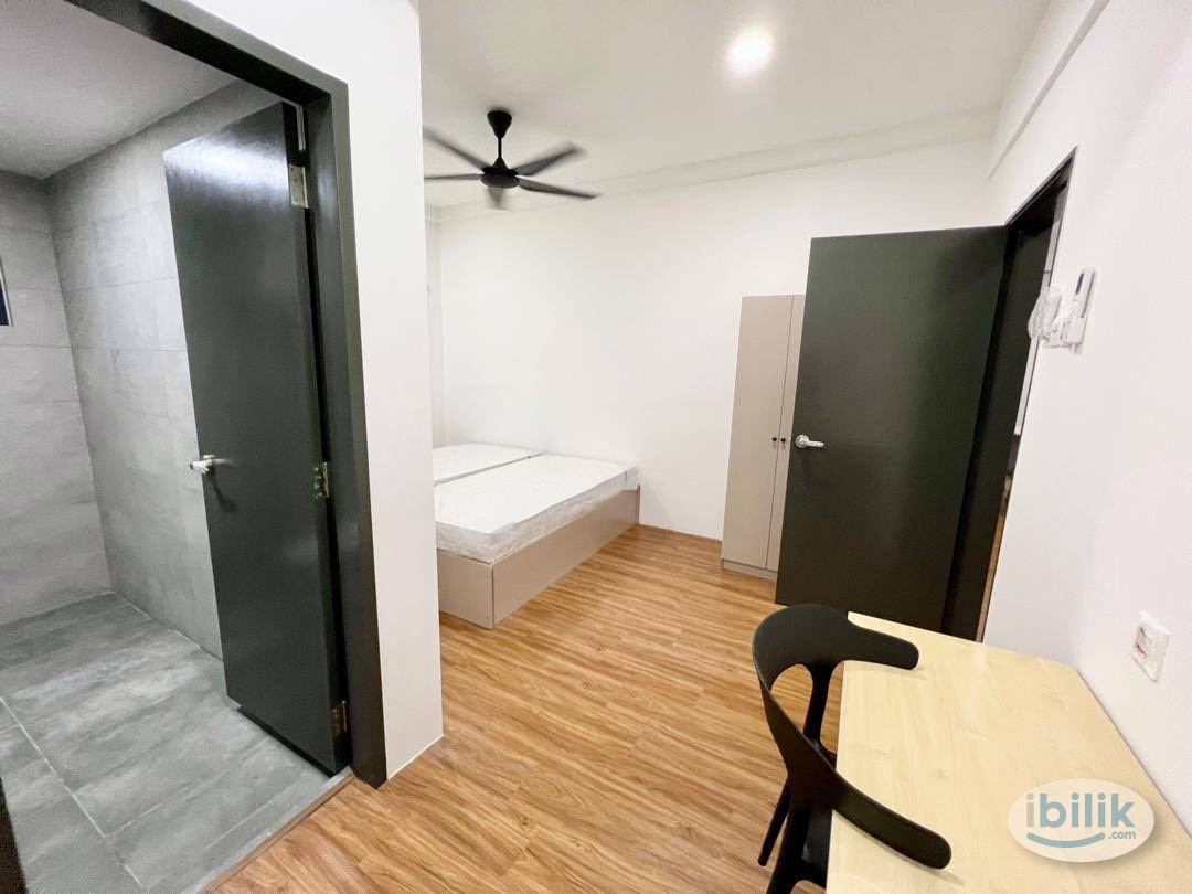 Master Room at UCSI Residence 2, Cheras - Image 2
