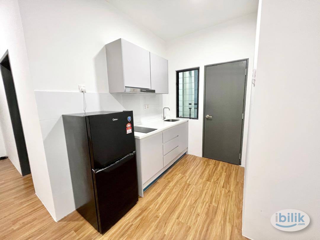 Master Room at UCSI Residence 2, Cheras - Image 4