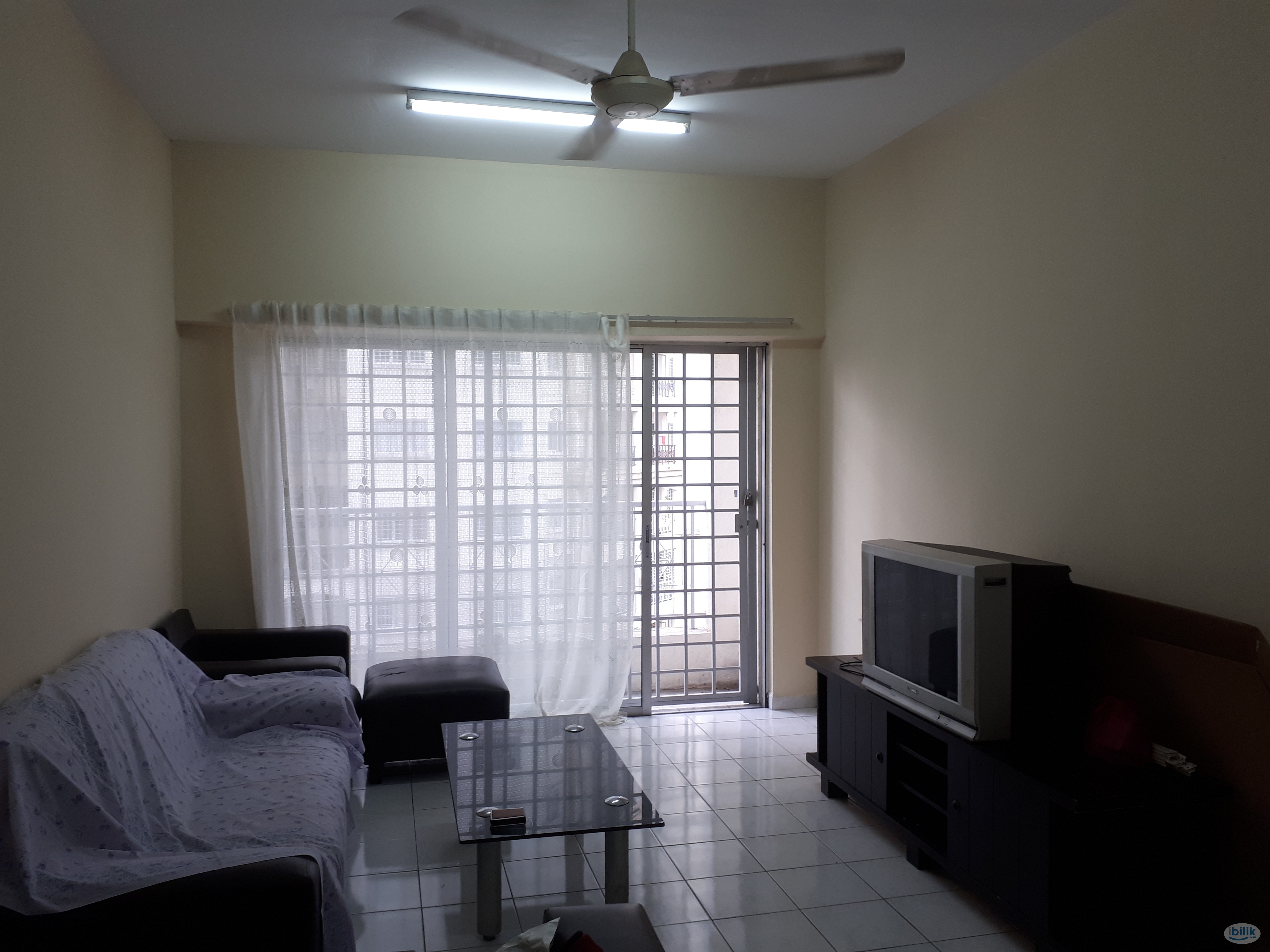 Middle Room at Menara Menjalara, Bandar Menjalara - Image 5